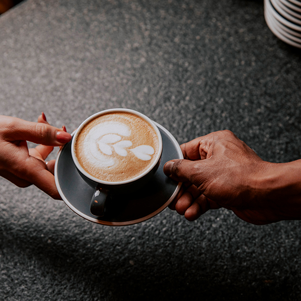 Bitte sehr, Dein Kaffee